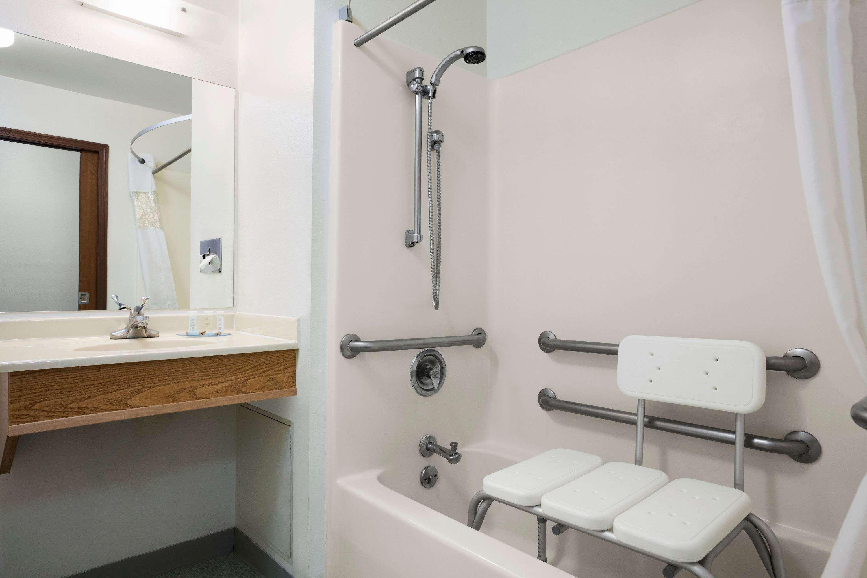 Travelodge By Wyndham Elko Nv Bagian luar foto