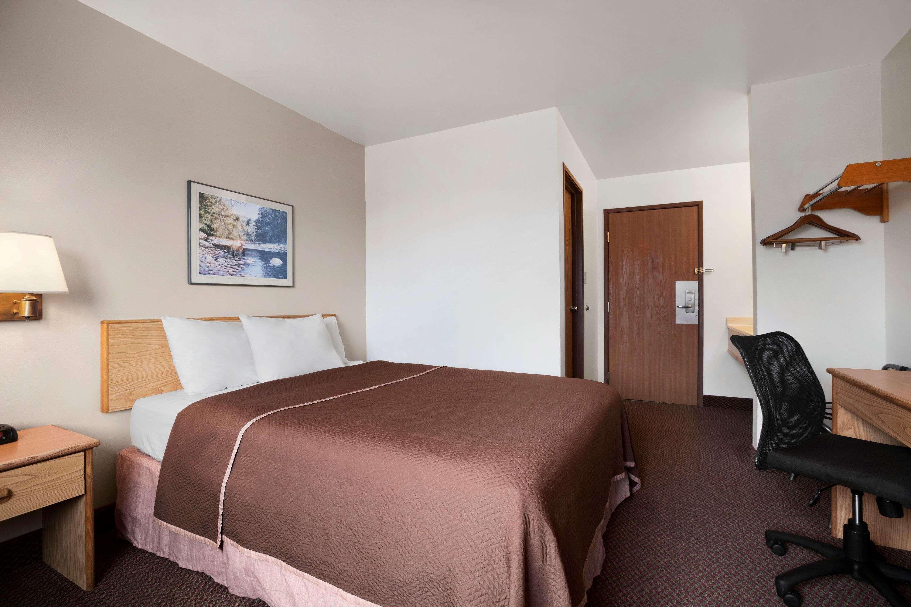 Travelodge By Wyndham Elko Nv Bagian luar foto