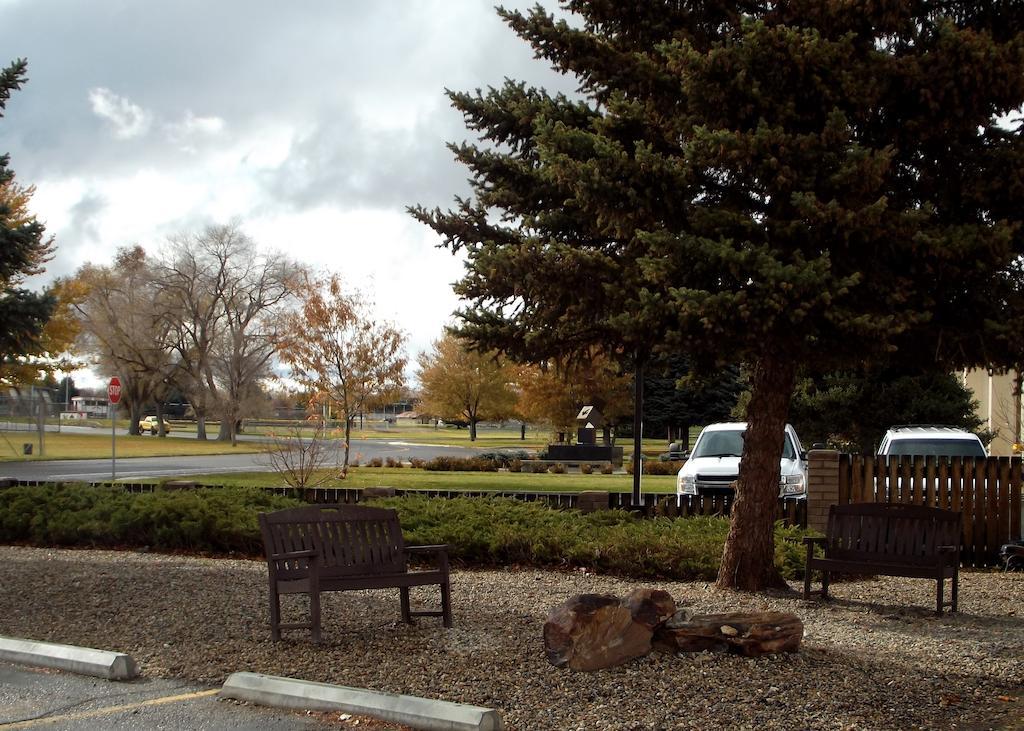 Travelodge By Wyndham Elko Nv Bagian luar foto