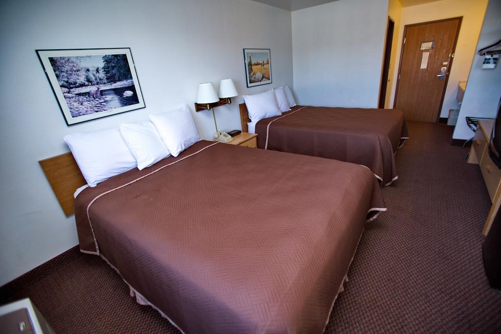 Travelodge By Wyndham Elko Nv Ruang foto