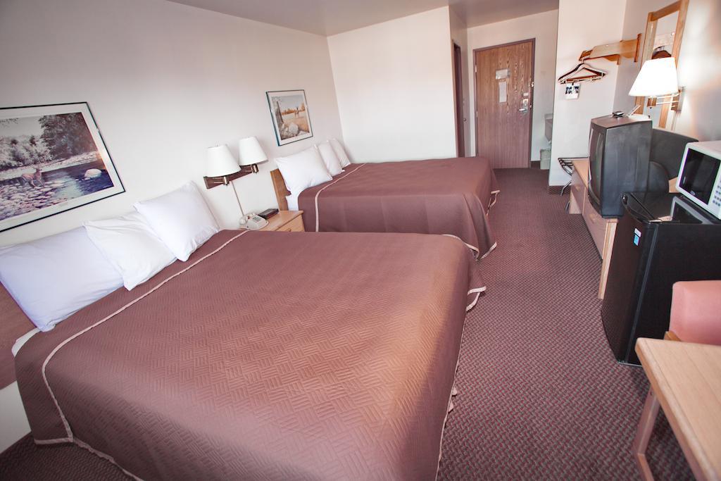Travelodge By Wyndham Elko Nv Bagian luar foto