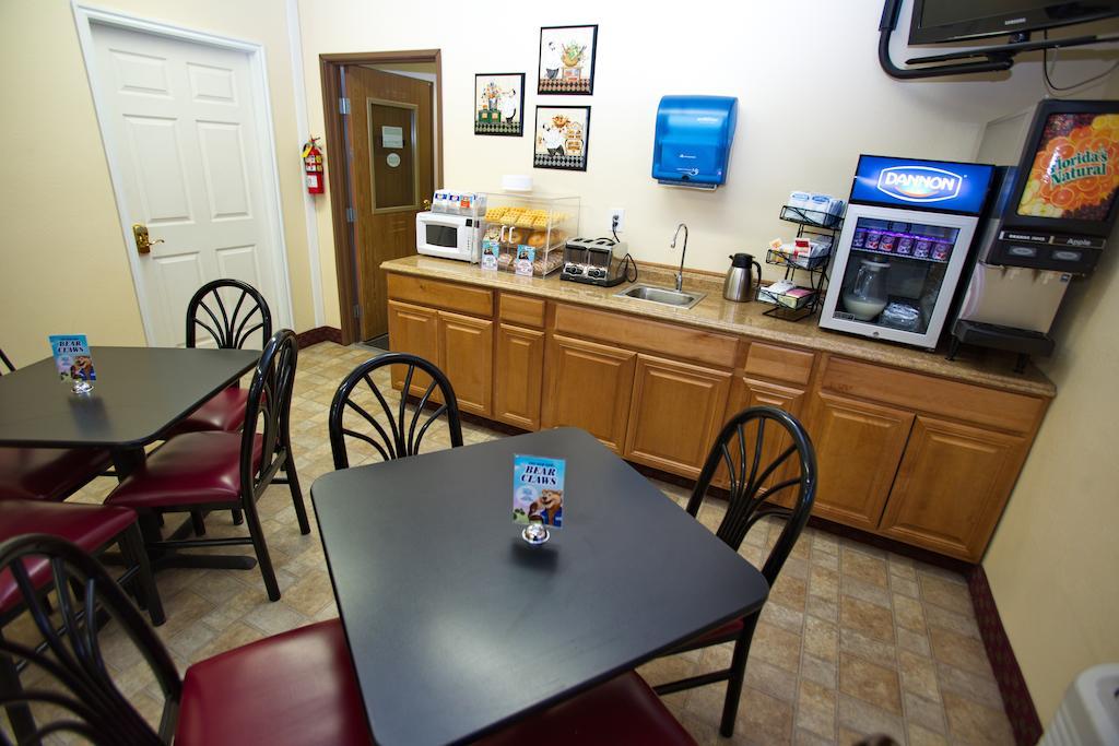 Travelodge By Wyndham Elko Nv Bagian luar foto
